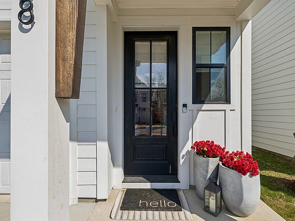 4th image of 538 Taffy Way