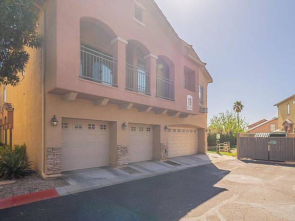 3rd image of 18250 N 32nd St Unit 1056
