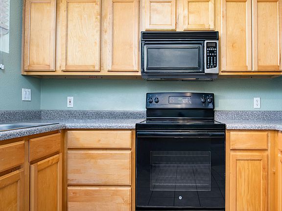 4th image of 11640 N 51st Ave APT 204