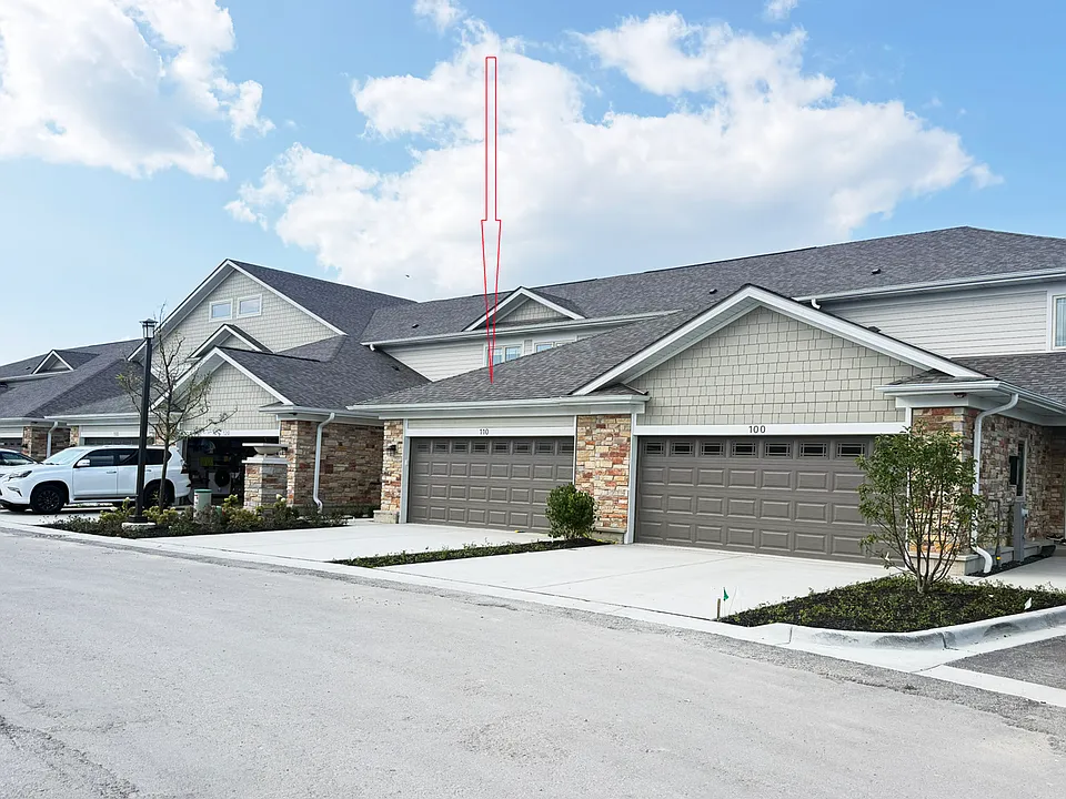 110 Lily Ln