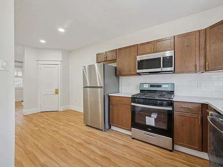 1623 S Lindenwood St — Photo 20