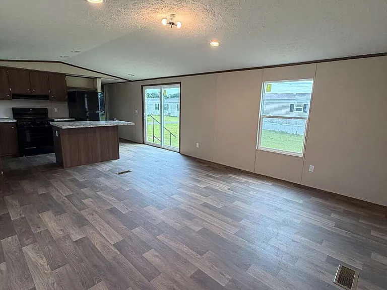 1635 Johnny Murphy Rd #C20 — Photo 2