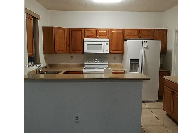 4th image of 873 NW 135th Ave #1