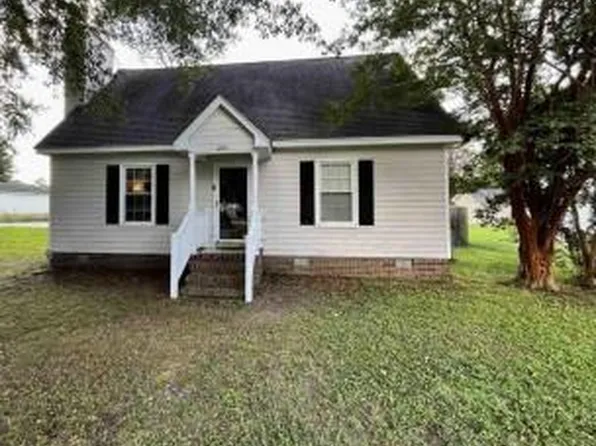 200 Emerson Dr, Rocky Mount, NC 27803