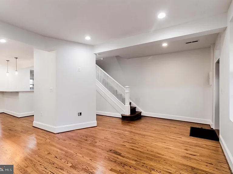730 Newton Pl NW #1 — Photo 16