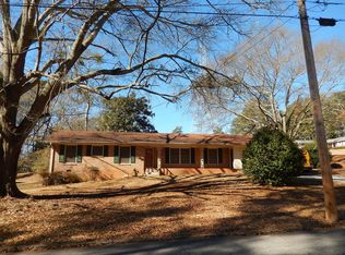 3395 Dodson Ter, East Pt, GA 30344