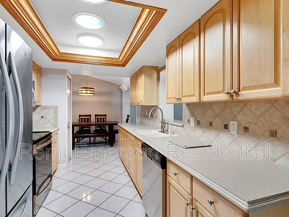 2nd image of 2099 Everest St