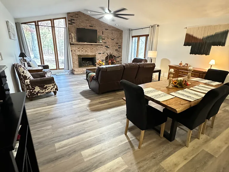 126 Rolling Green Dr — Photo 8