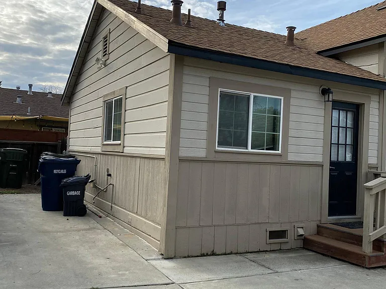 2155 Chestnut St — Photo 3