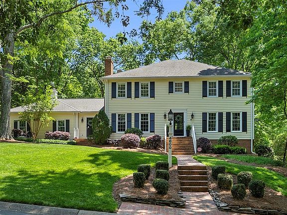 2nd image of 4800 Rockview Ct