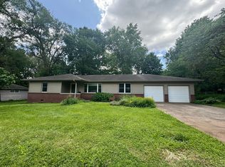 202 E Seminole St, Springfield, MO 65807