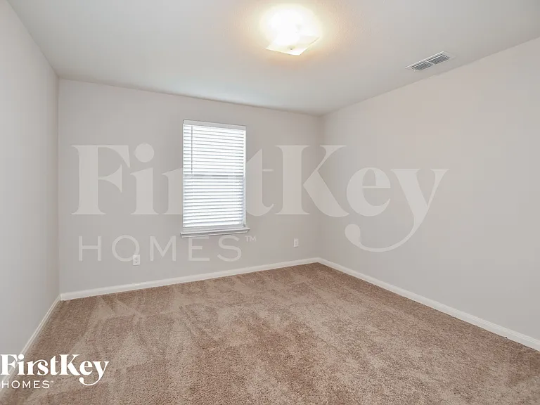 9005 Woodfern Dr — Photo 11