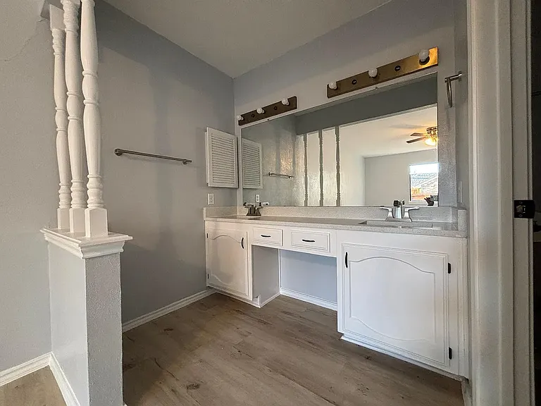 7921 Freeland Dr — Photo 10