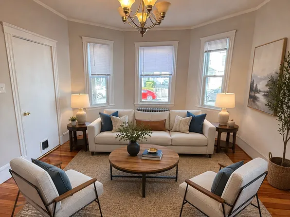 58 Pilling St #1, Haverhill, MA 01832