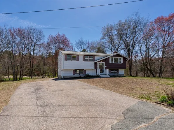 132 Winslow Dr, Stoughton, MA 02072