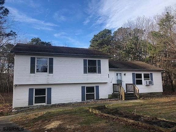 2nd image of 808 Wintergreen Ct