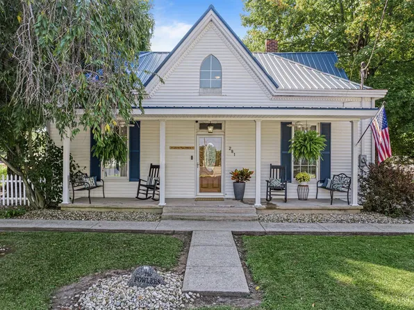 281 W Lake St, Fayetteville, OH 45118