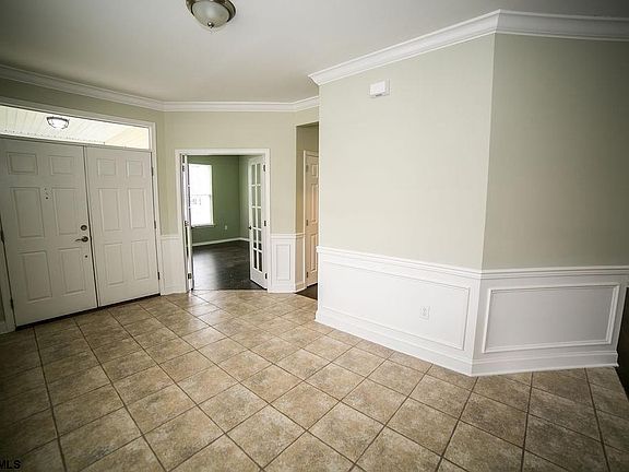 2nd image of 505 Weston Dr