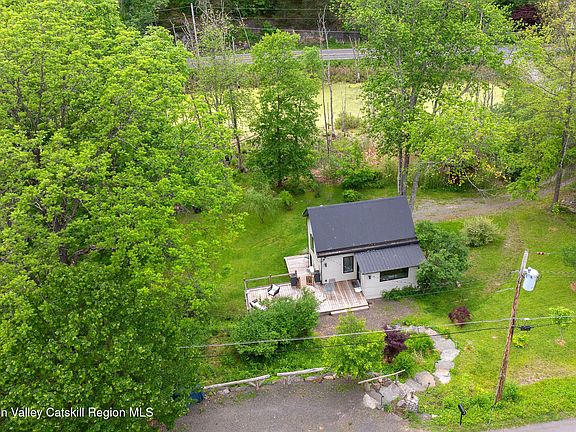 3rd image of 14 & 18 Lake Hill Road