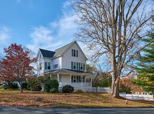 879 West St, Ludlow, MA 01056