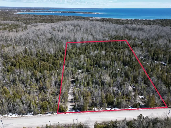 31 Baise Ave, Northern Bruce Peninsula, ON N0H 2R0