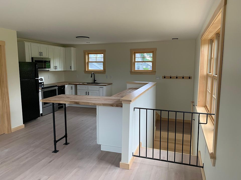 1st image of 50 Vine St