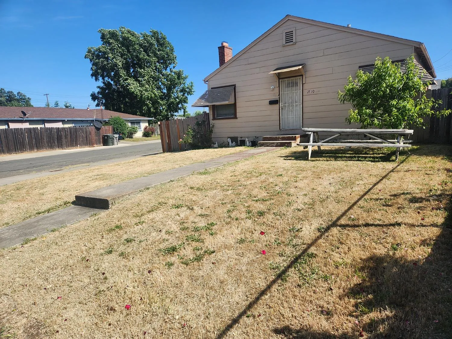 2710 50th Ave photo 1