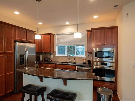 5th image of 105 118th Ave SE APT 2