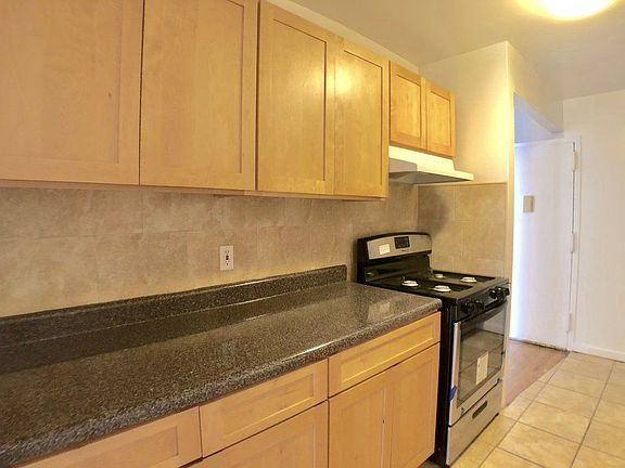 4th image of 67 Lenox Ave APT 3B