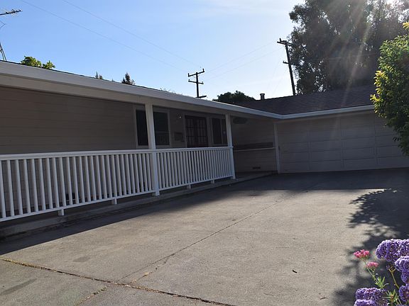 3rd image of 1251 Elderberry Dr
