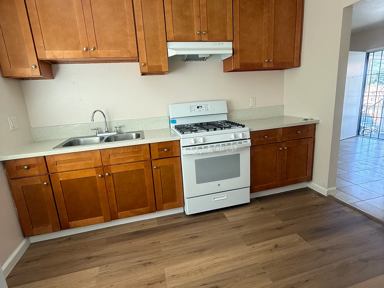2 bed, $2,195 — Photo 3