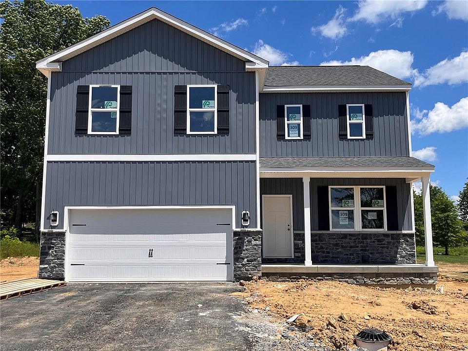 1st image of 358 Leslie Farms Dr