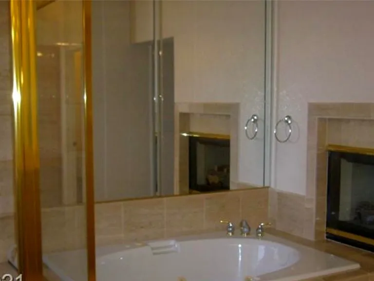 647 Florence Dr #- — Photo 7