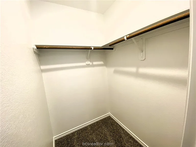 1112 Verona Dr — Photo 8