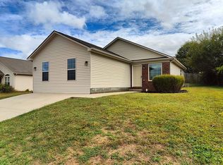 1010 Cedar Ridge Ct, Lawrenceburg, KY 40342