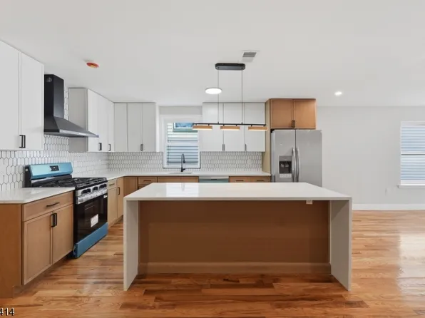 134 Shepard Ave, East Orange City, NJ 07018
