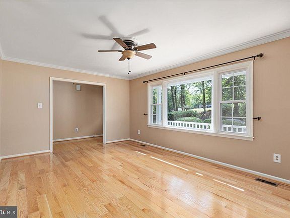 2nd image of 6753 Stonehurst Ct