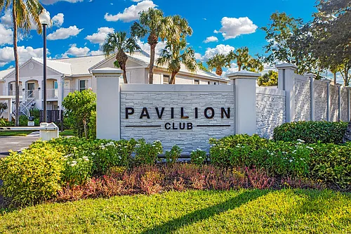 202-840 Gulf Pavilion Dr #202 Photo 1