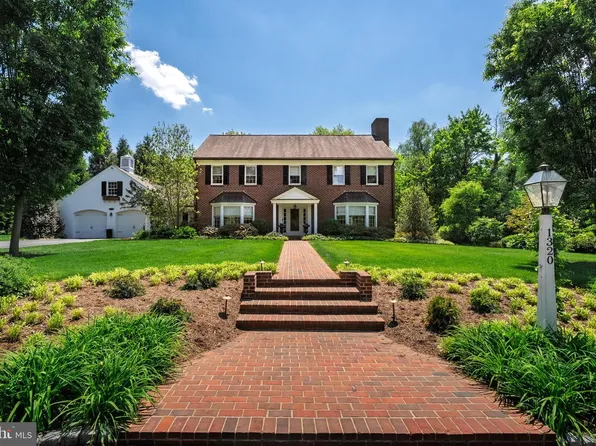 1320 Homestead Ln, Lancaster, PA 17603