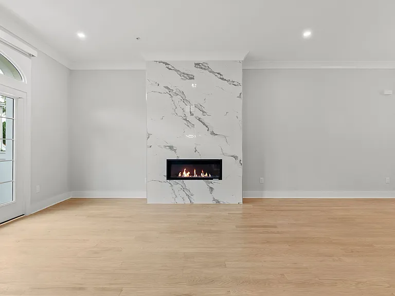 105 Brandon Ct — Photo 16