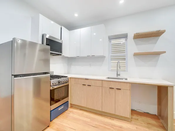 151 Williams Avenue image 3 of 14