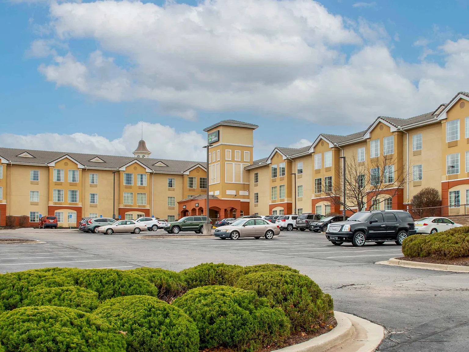 Kansas City - Overland Park - Metcalf Ave — Photo 2