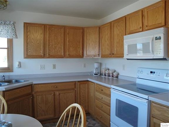 2nd image of 2428 Wyoming Ave