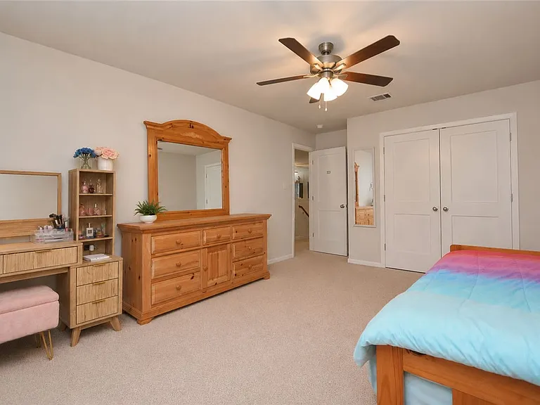 6215 Rockford Dr — Photo 16