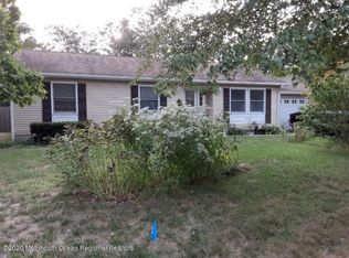 436 N Lake Shore Dr, Brick, NJ 08723