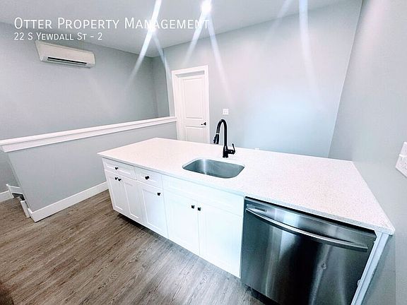 4th image of 22 S Yewdall St #2