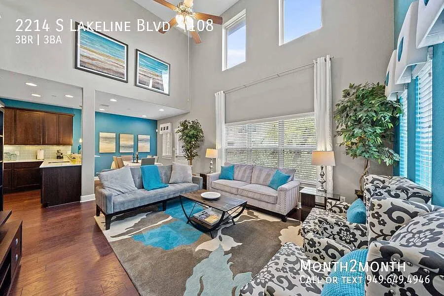 Elegant Lakeline Residence — Photo 4