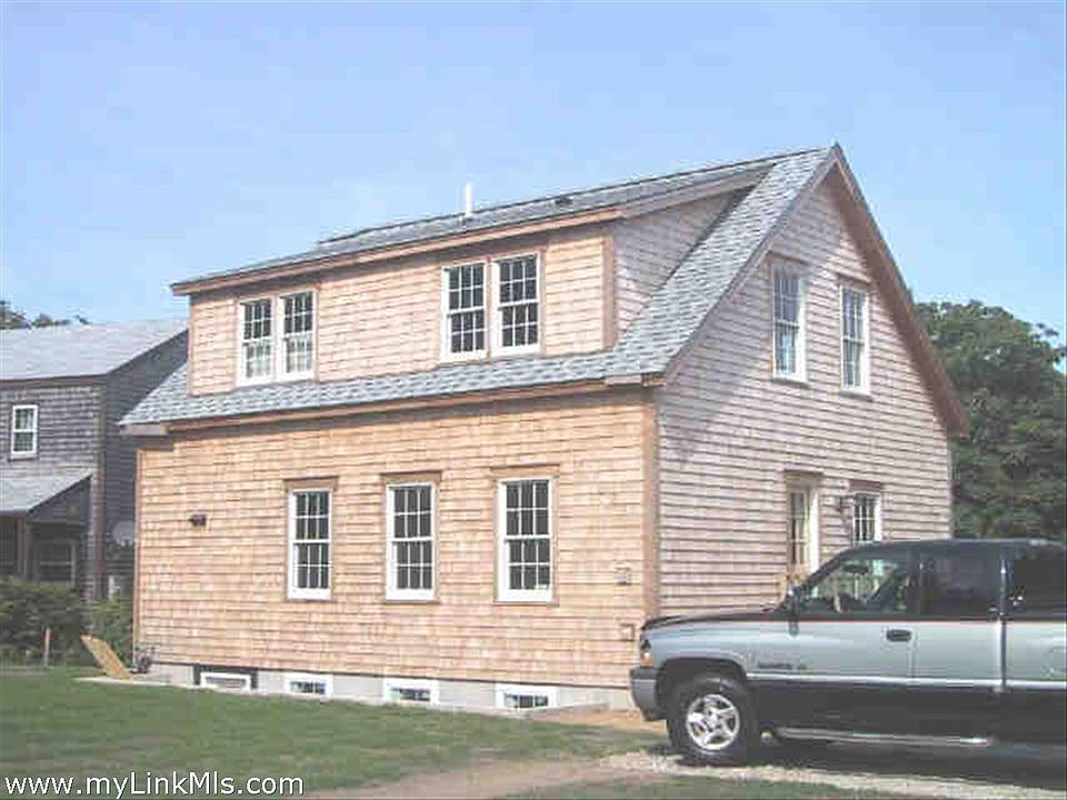 2nd image of 12 Atlantic Ave
