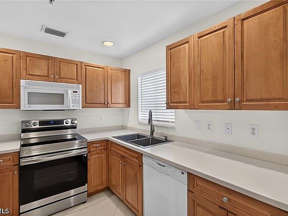3rd image of 9400 Ivy Brook Run APT 108