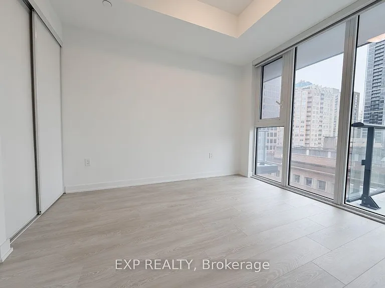 634 Church St #908 — Photo 5